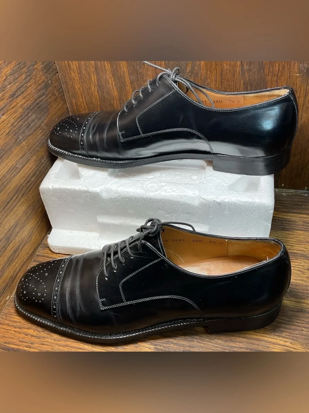 Vintage SALVATORE FERRAGAMO Black Leather Cap Toe Men Shoes Size   7.5D